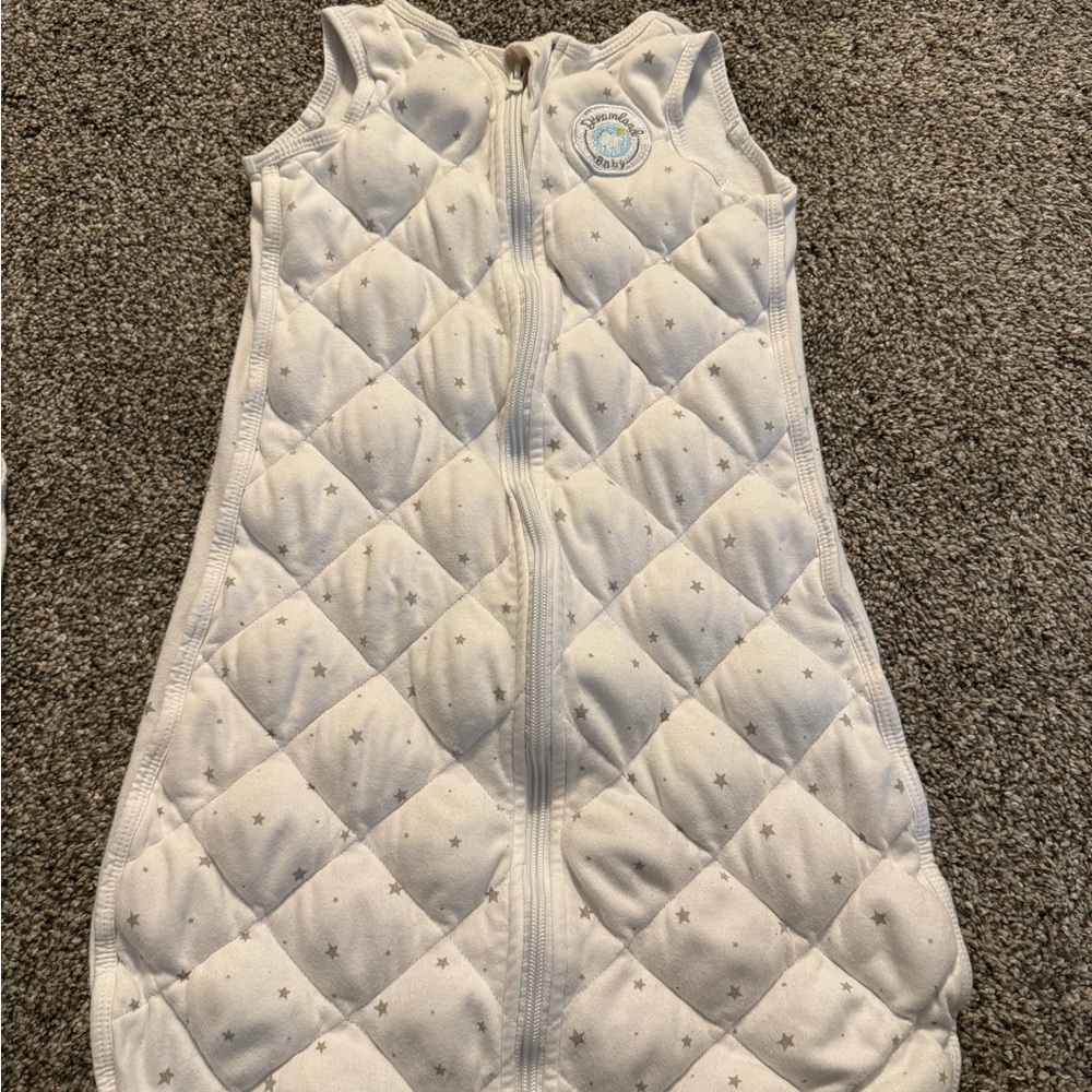 Medium Dreamland White with Gray stars sleepsack